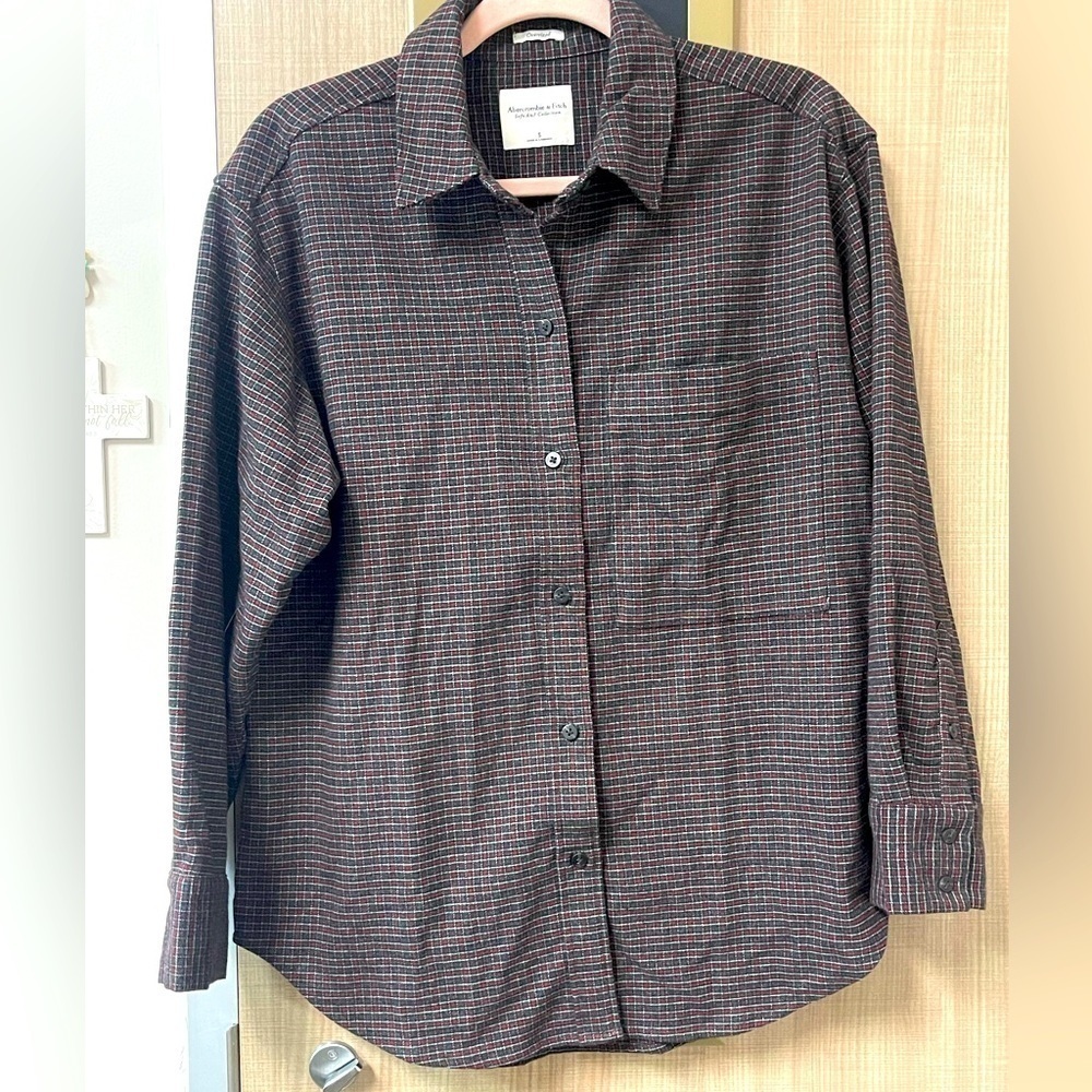 Abercrombie & Fitch Button Down Oversized Shirt Size S